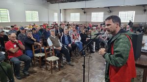 Leia mais sobre o artigo Projeto Sementes de Solidariedade inicia doações com a presença do Eduardo Moreira